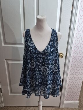 Lane Bryant Navy Floral V-Neck Swing Cami